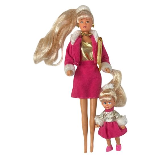 Kidcore Other - My Big Sister Kelsey and Jodie Dolls Pink & Gold Winter Outfits 1998 Vintage